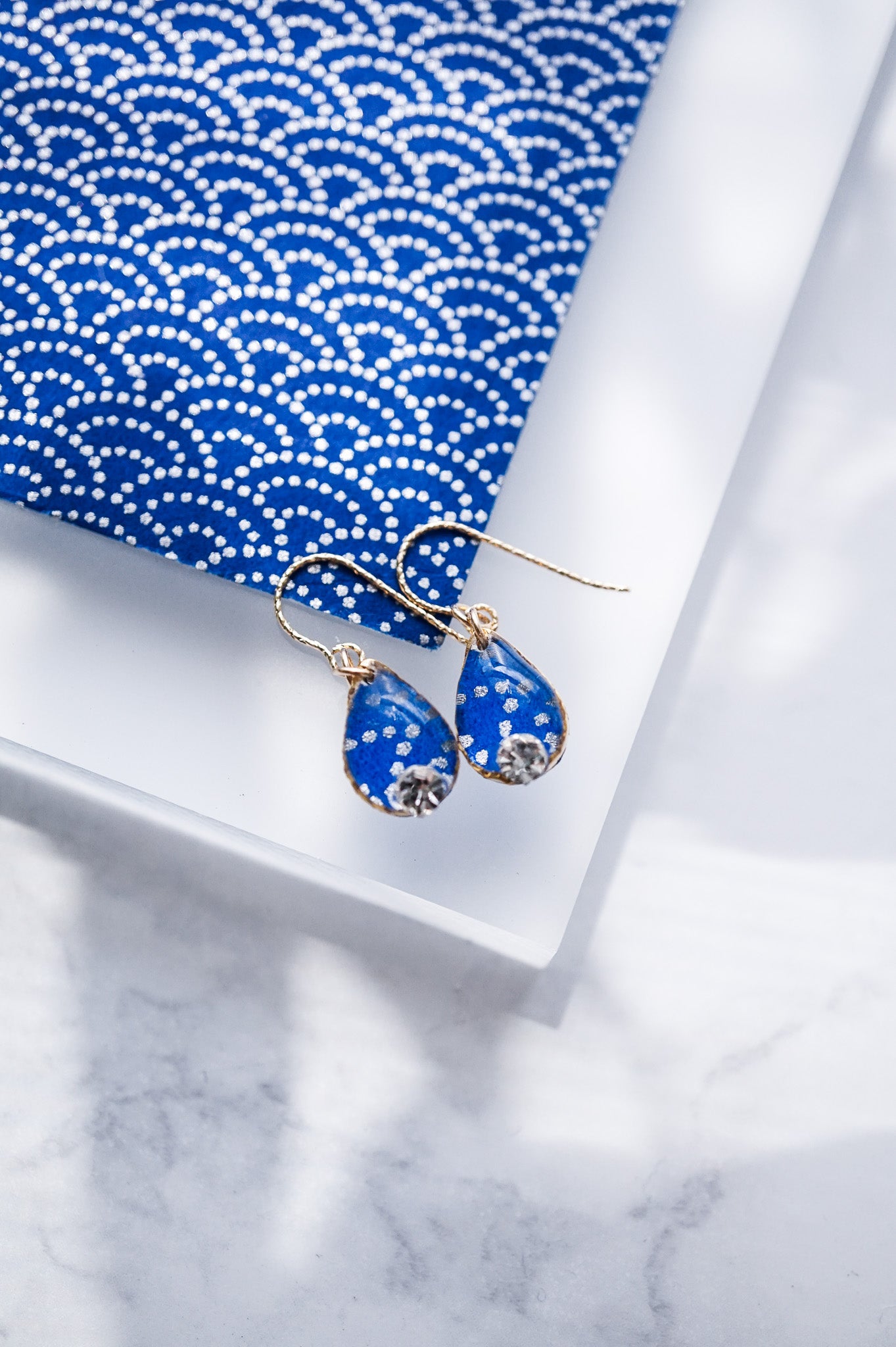 Koharu Earrings -Small Cherry Blossoms (White)-