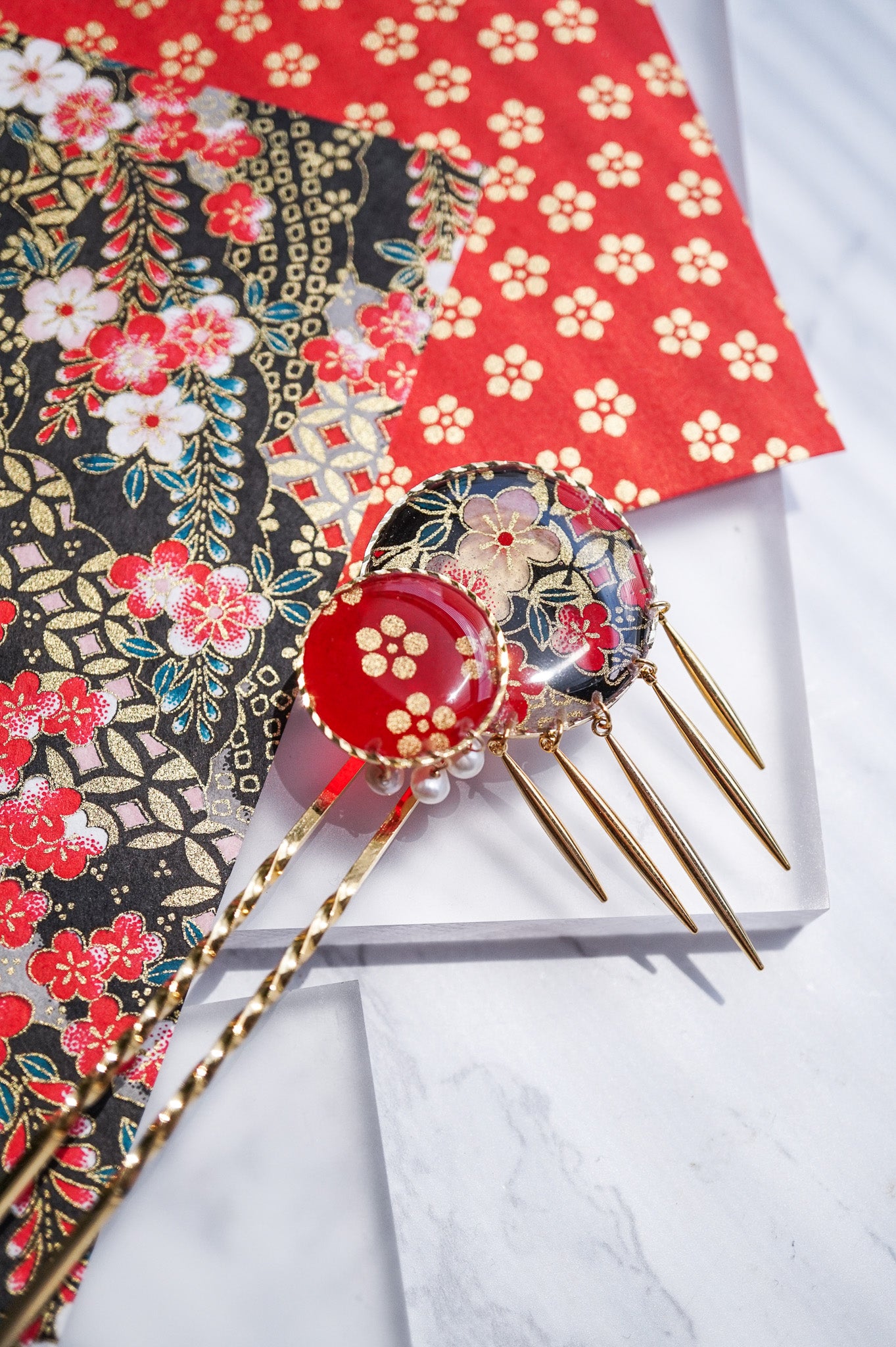 Star Flower Brooch - Lapis Lazuli -