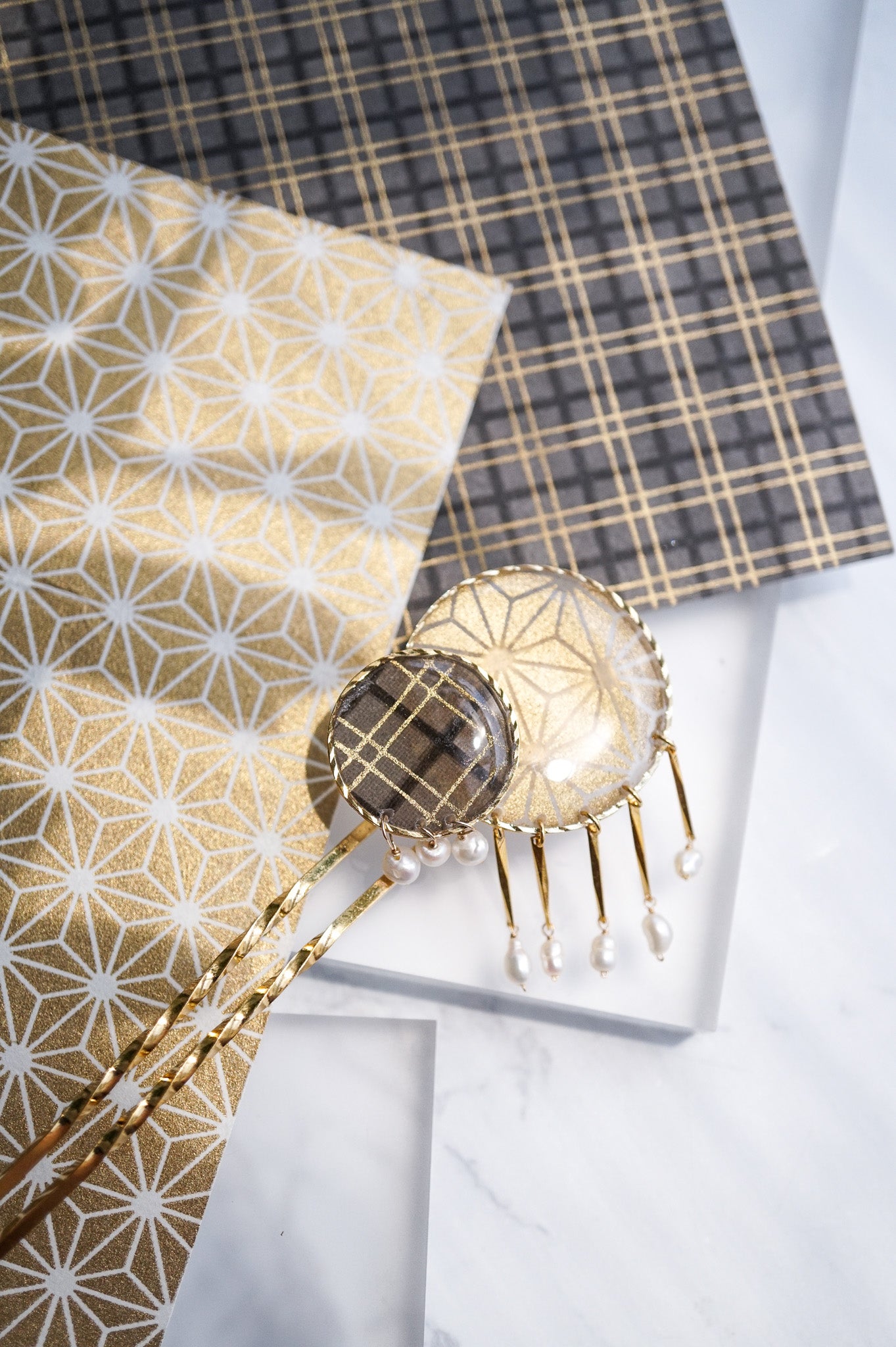 Star Flower Brooch - Lapis Lazuli -