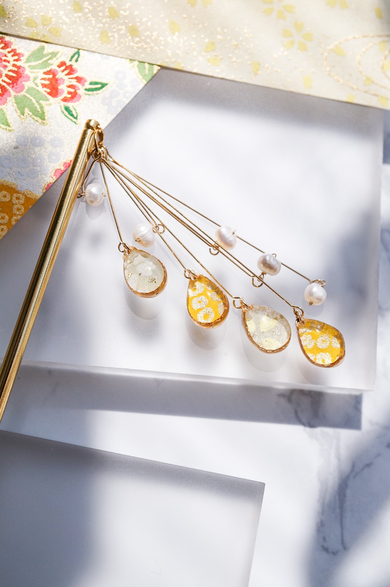 Star Flower Brooch - Lapis Lazuli -