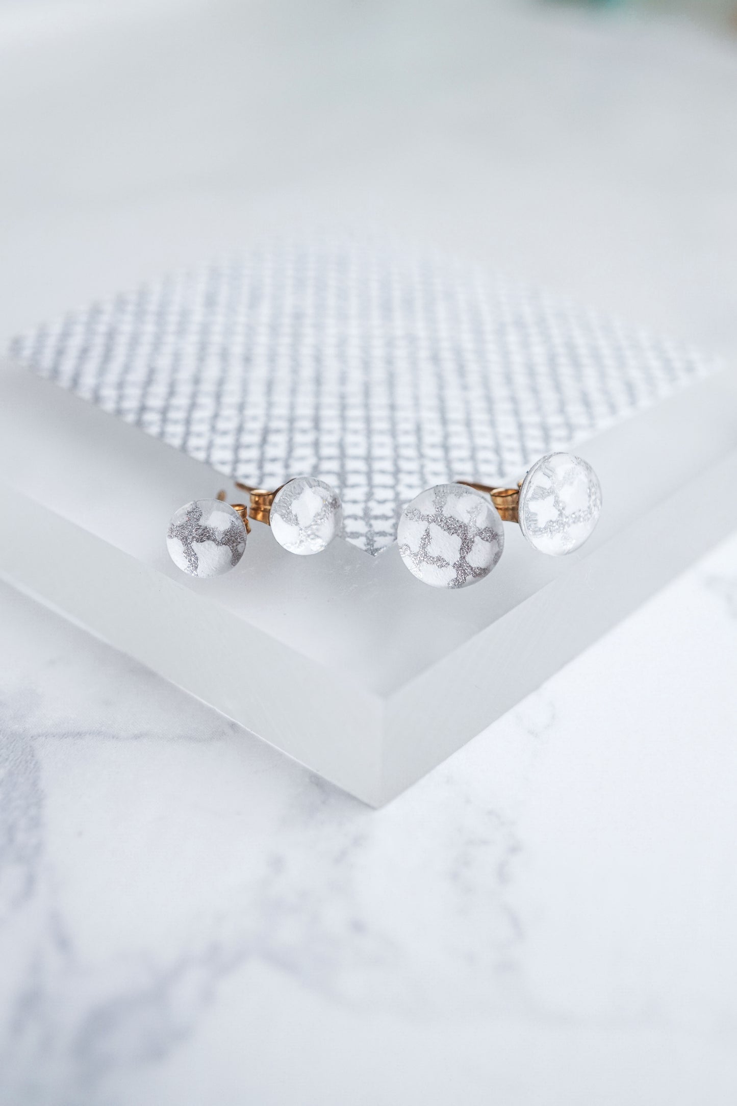 Stud Earrings - Kagasuri