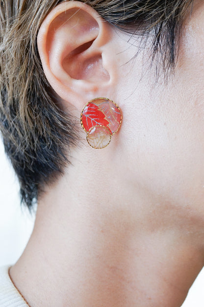 Kumi Earrings -Withered Leaves (Red)-