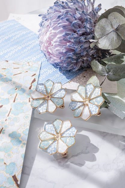 Star Flower Brooch - Lapis Lazuli -