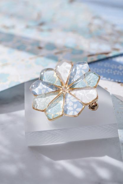 Star Flower Brooch - Lapis Lazuli -