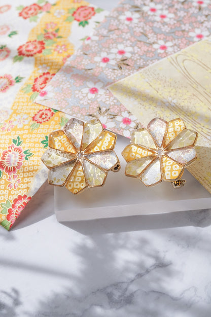 Star Flower Brooch - Lapis Lazuli -