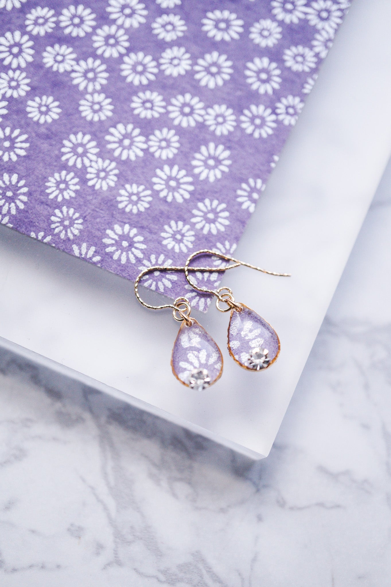 Koharu Earrings -Small Cherry Blossoms (White)-