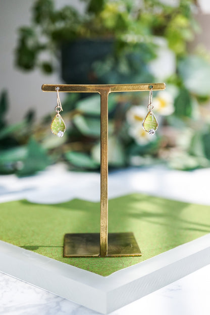 Koharu Earrings -Small Cherry Blossoms (White)-