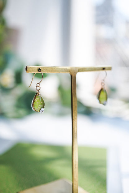 Koharu Earrings -Small Cherry Blossoms (White)-