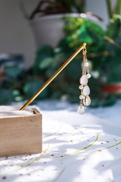 Star Flower Brooch - Lapis Lazuli -