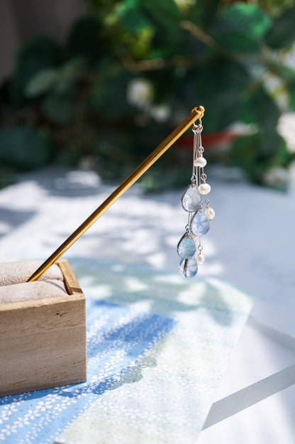 Star Flower Brooch - Lapis Lazuli -