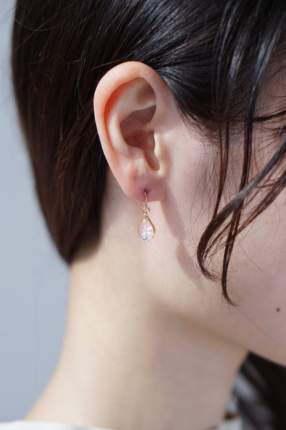 Koharu Earrings -Small Cherry Blossoms (White)-