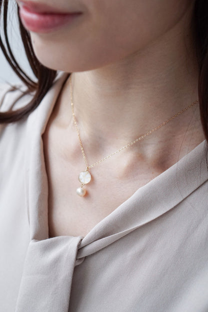 Koharu Necklace - Small Cherry Blossom (White)