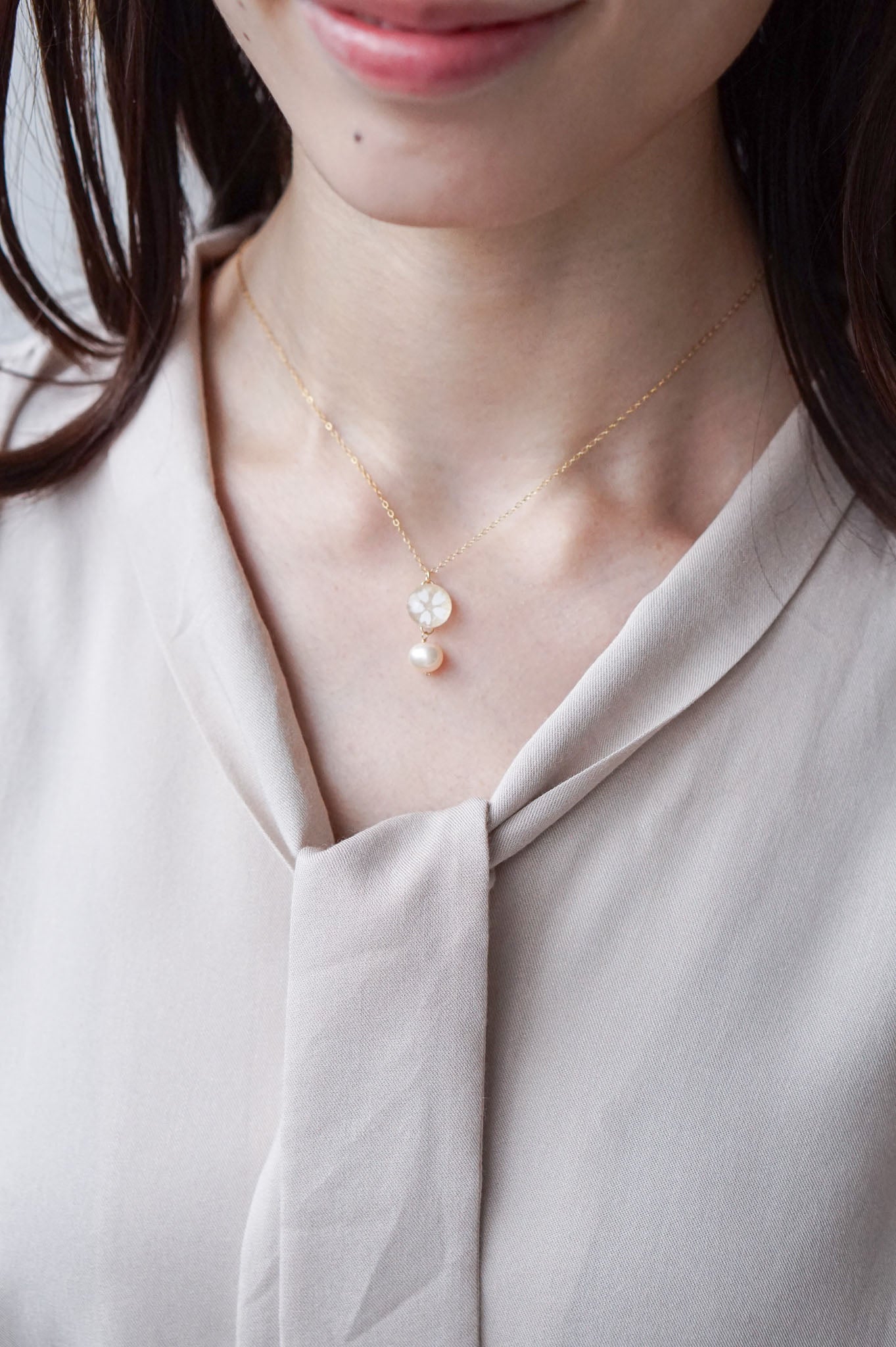 Koharu Necklace -Small Cherry Blossom (White)-