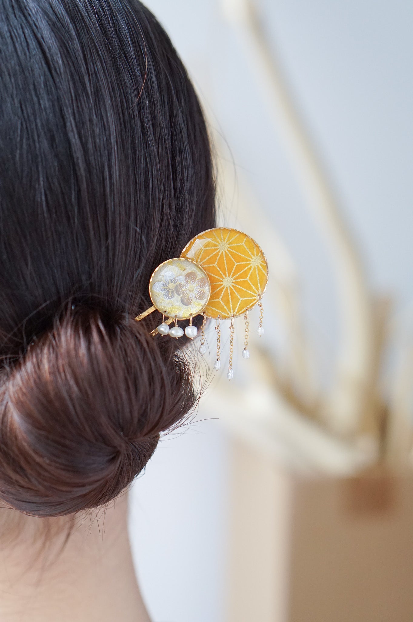 Star Flower Brooch - Lapis Lazuli -