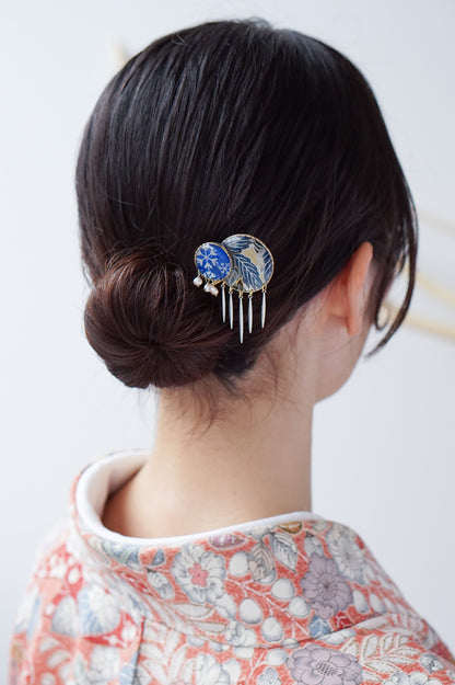 Star Flower Brooch - Lapis Lazuli -