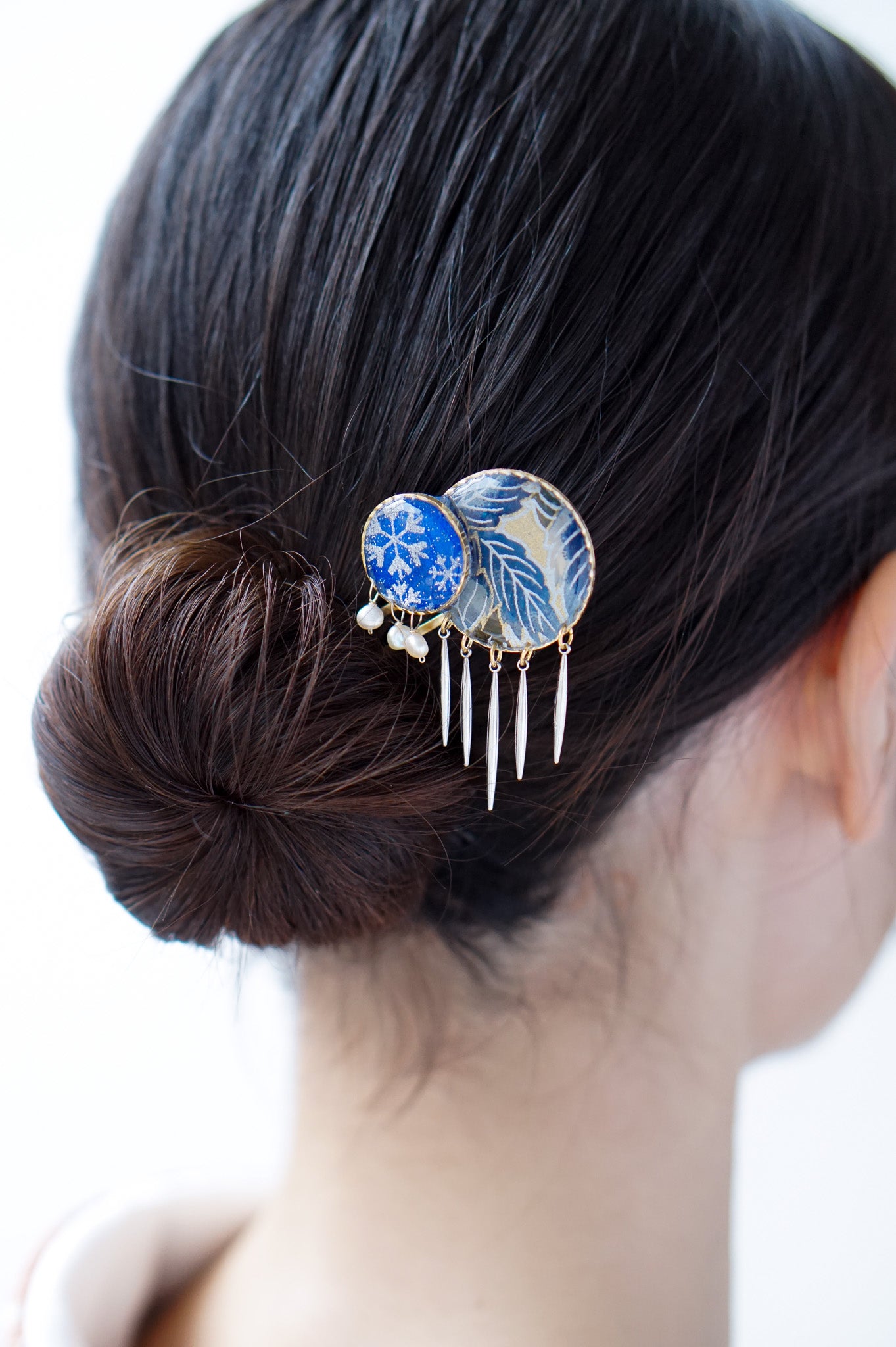 Star Flower Brooch - Lapis Lazuli -
