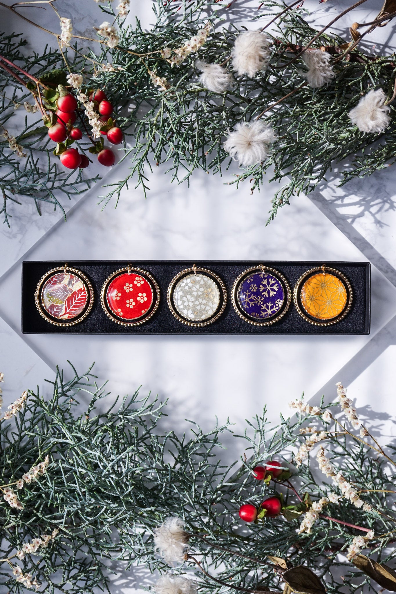 Christmas Ornament &lt;Wind&gt;