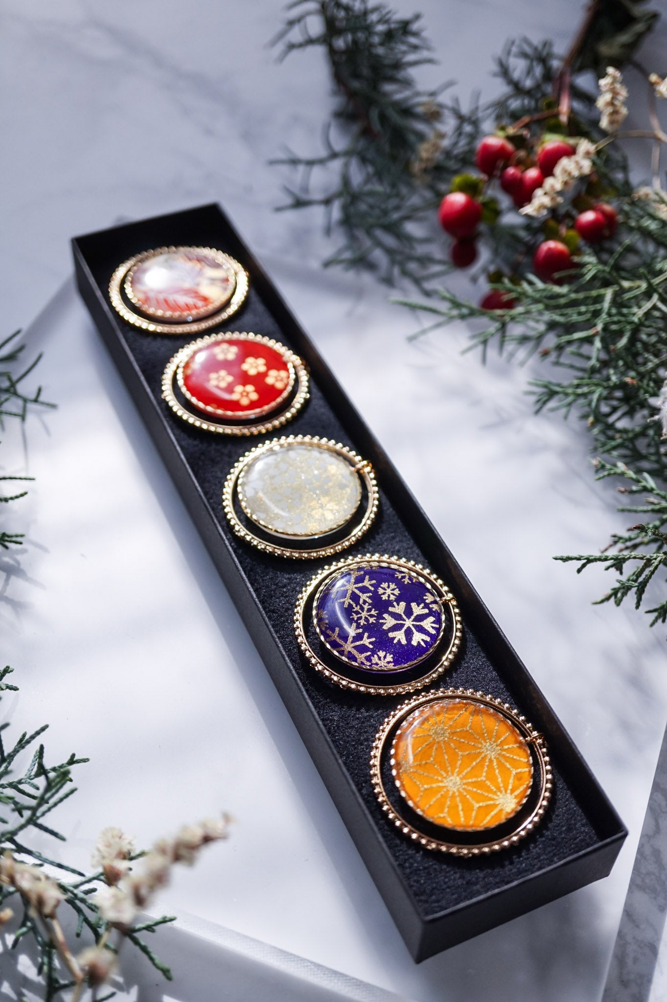 Christmas Ornament <Wind>