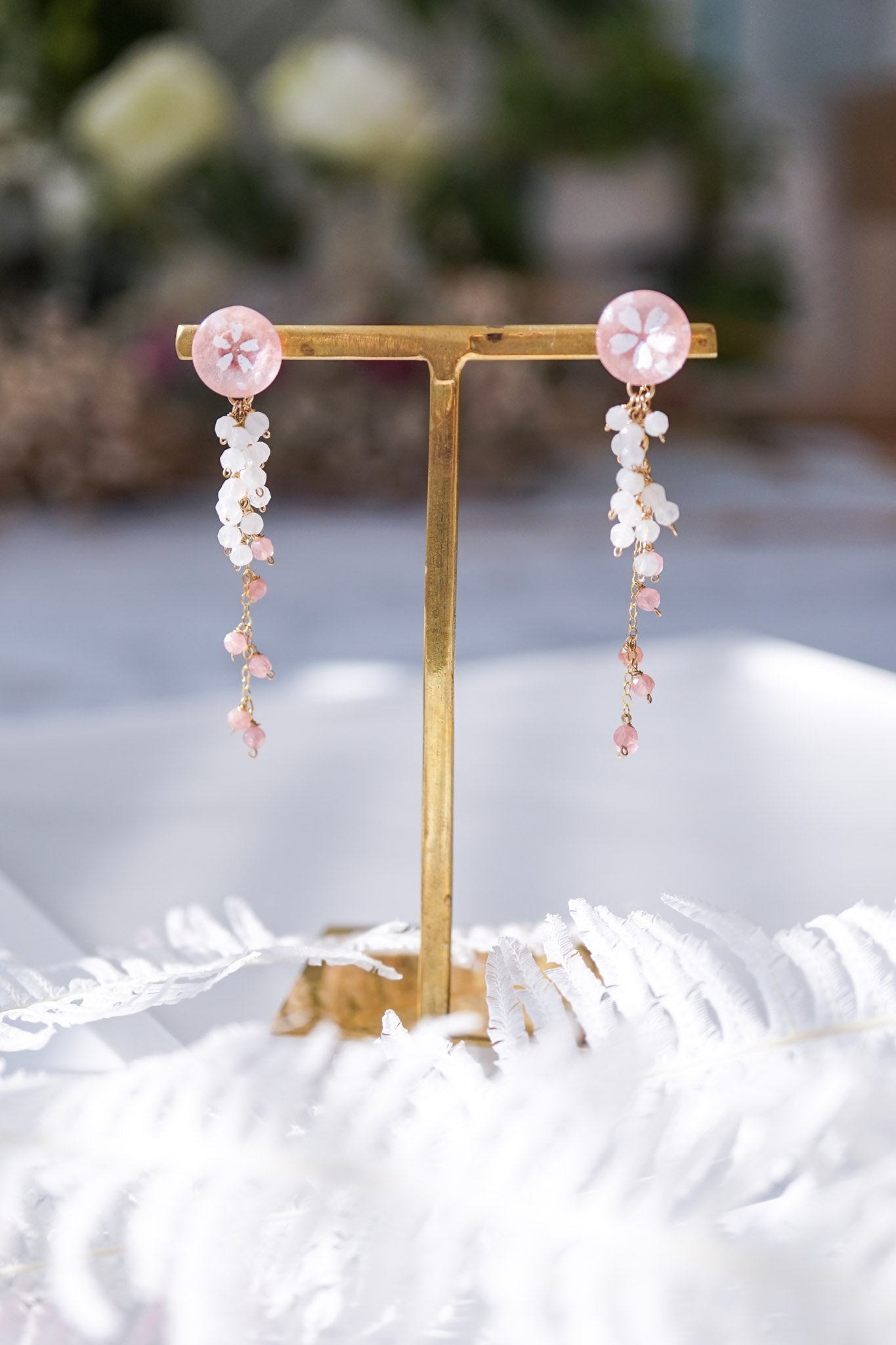 Koyuki earrings - small cherry blossoms (pink)