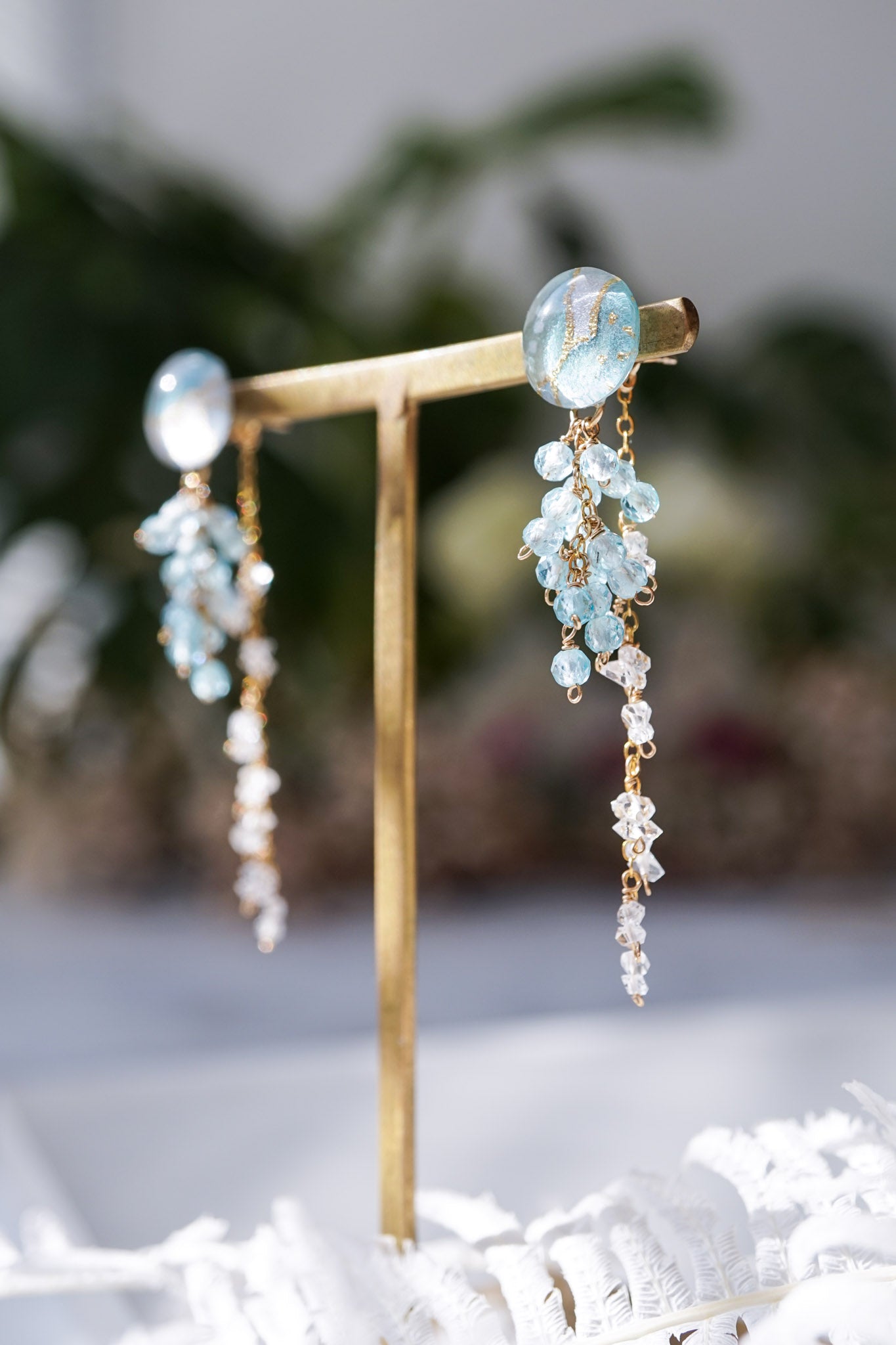 Koyuki earrings - plum (light blue)