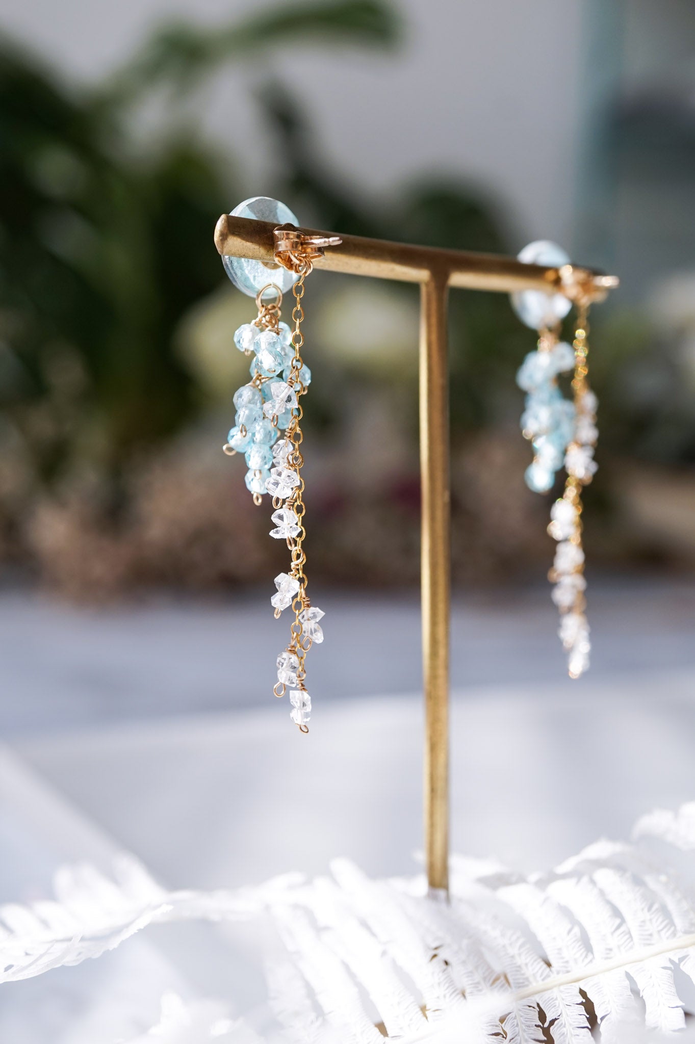 Koyuki earrings - plum (light blue)