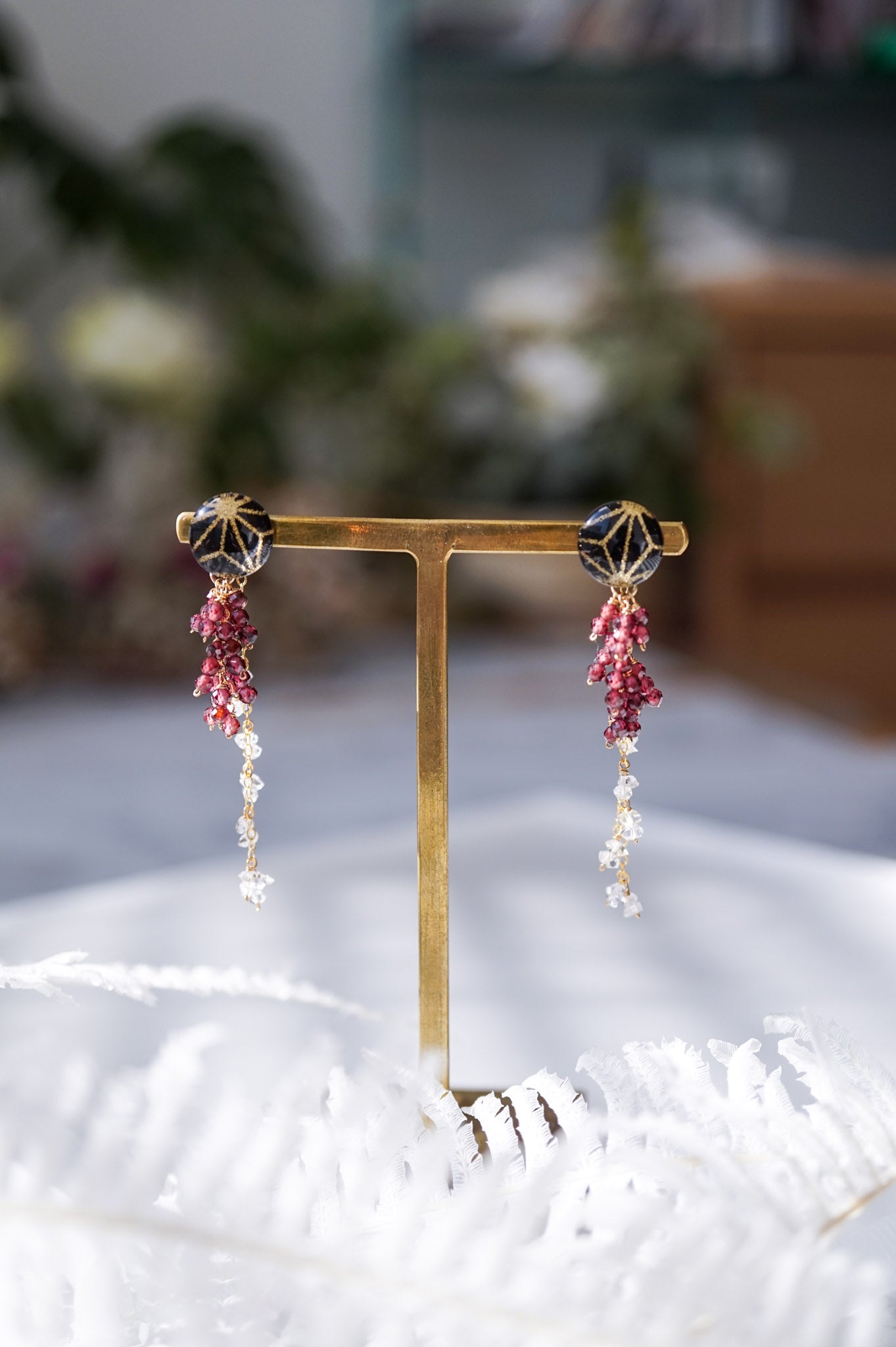 Koyuki earrings - Asanoha