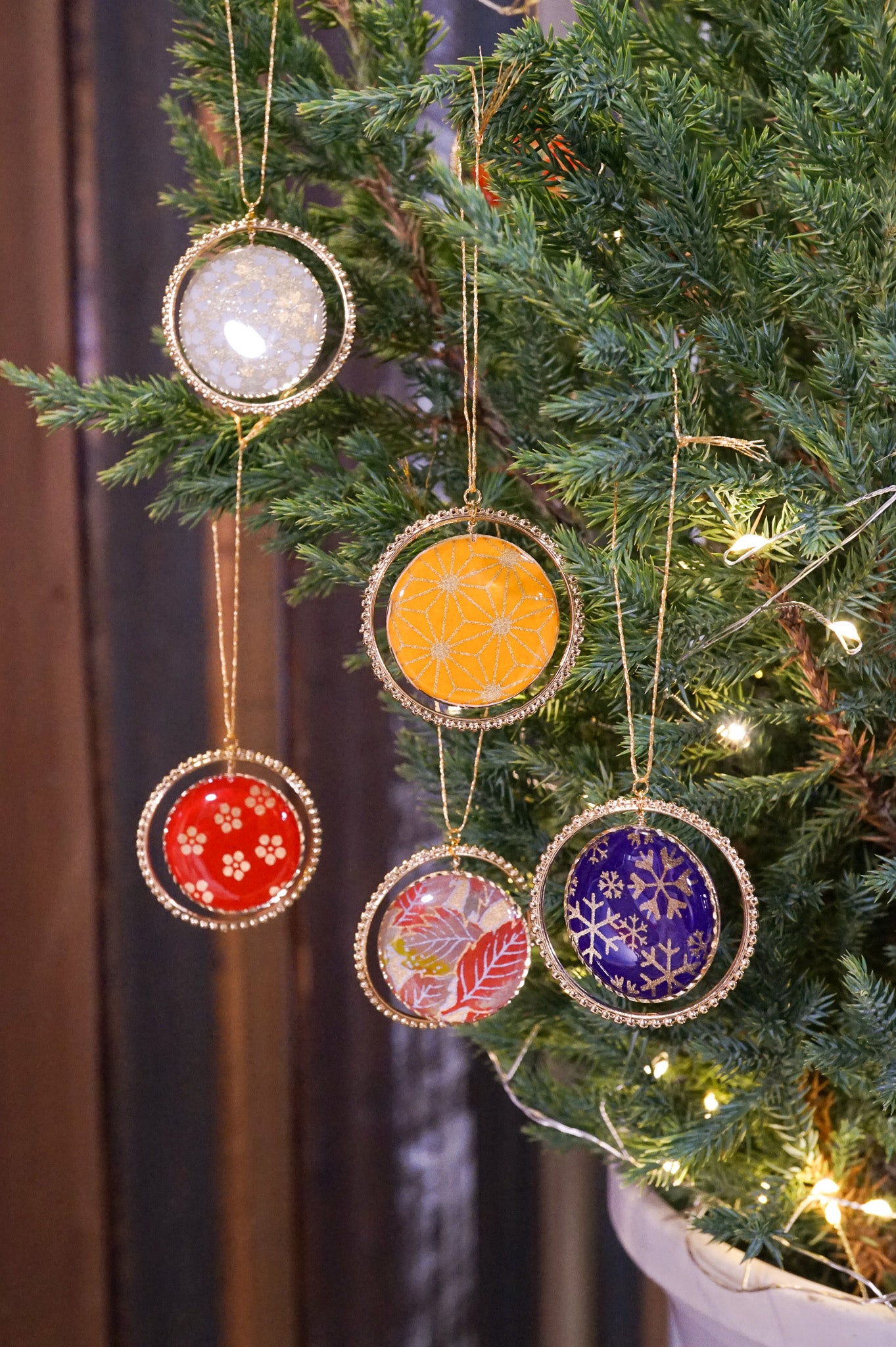 Christmas Ornament &lt;Wind&gt;