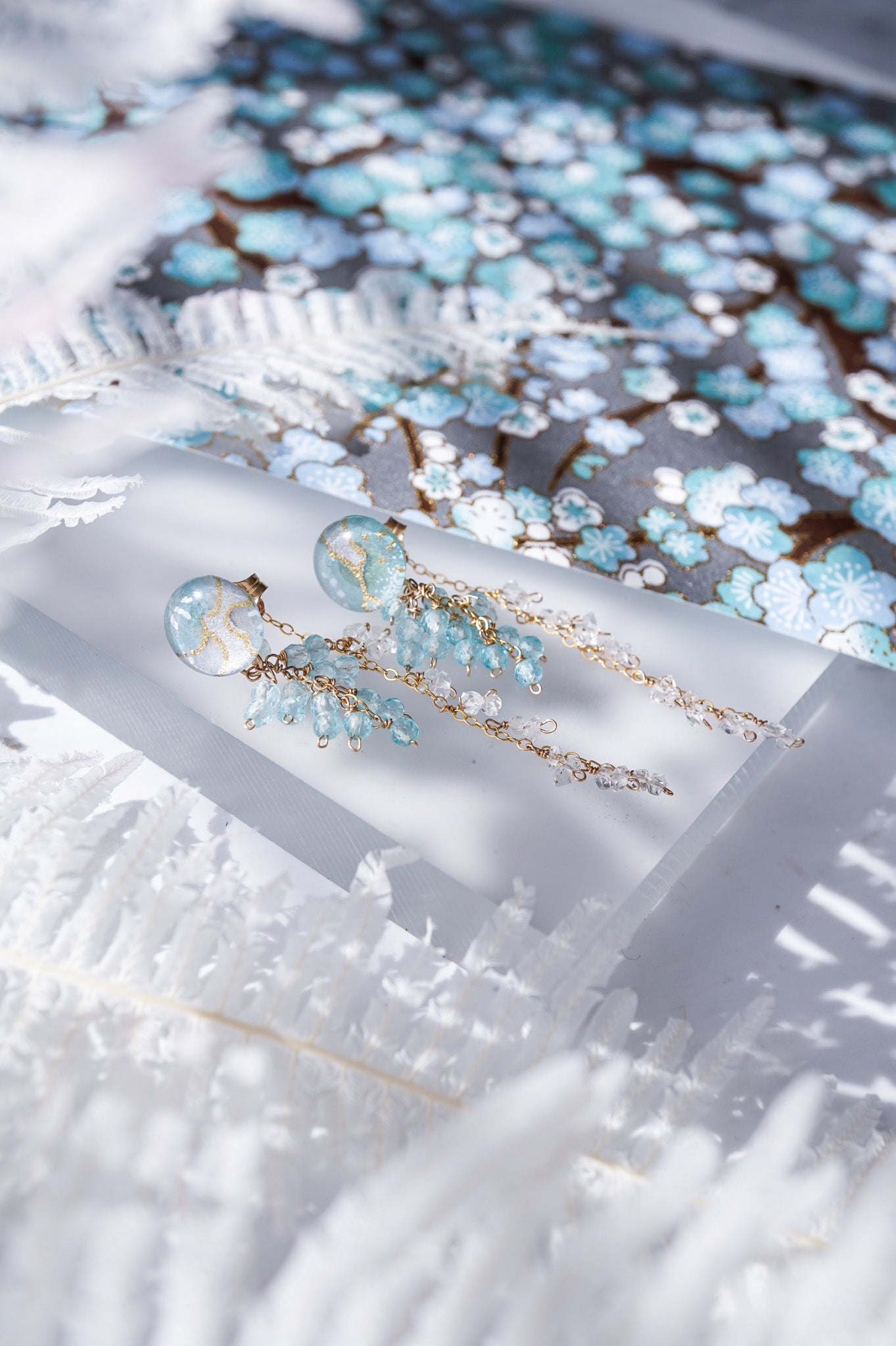 Koyuki earrings - plum (light blue)