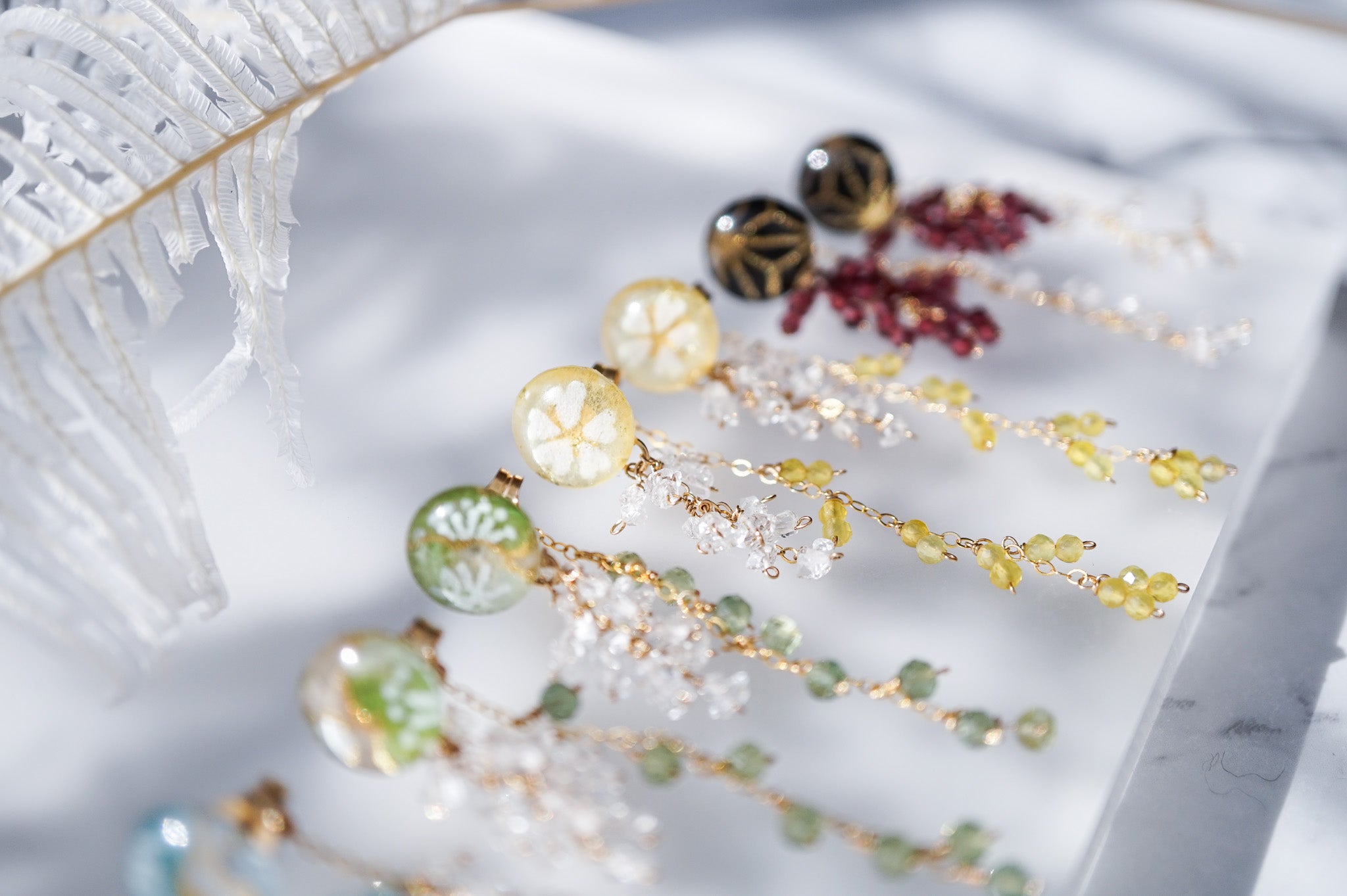 Koyuki earrings - small cherry blossoms (yellow)