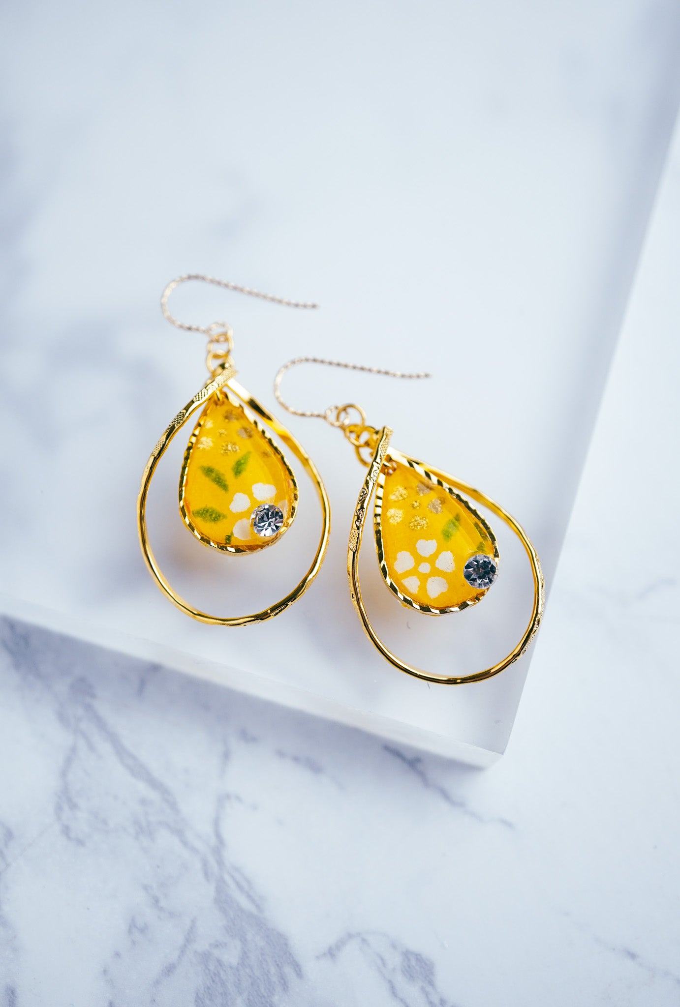 Flower Drop Earrings - Pink (Yellow)