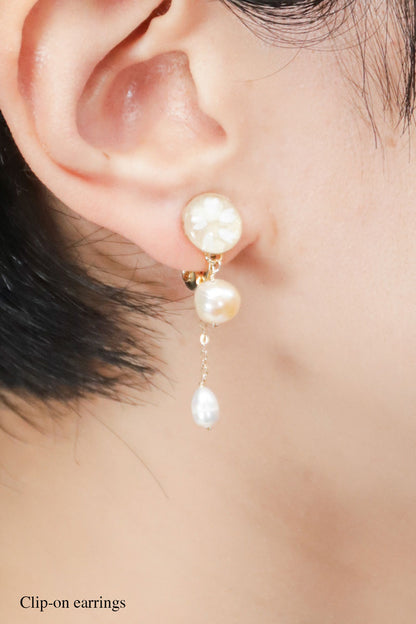 Koharu Earrings -Small Cherry Blossoms (White)-