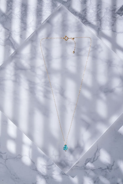 Morning dew necklace - plum leaf