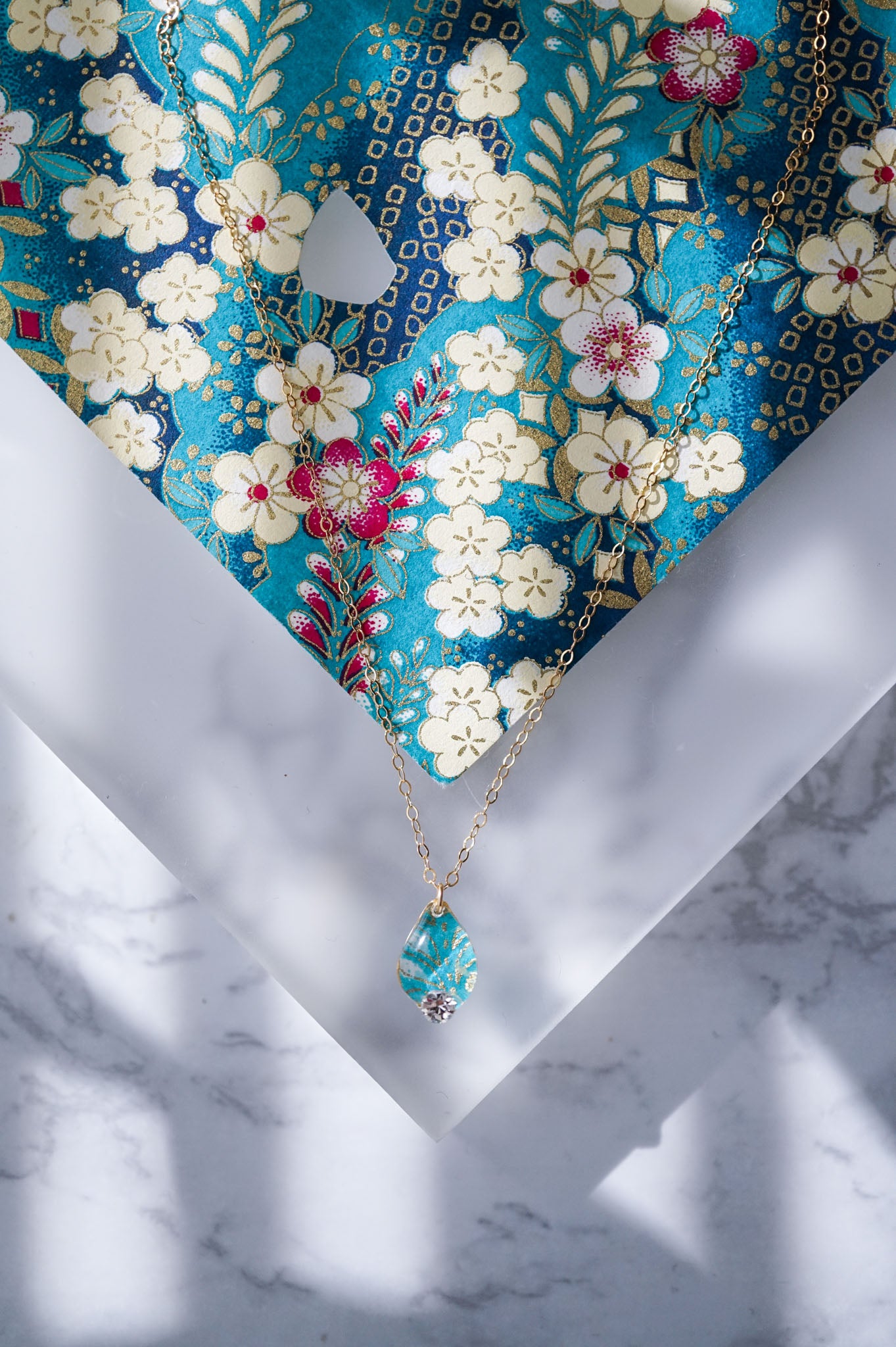 Morning dew necklace - plum leaf